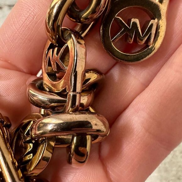 Michael Kors Padlock MK ChainLink Toggle Closure Bracelet - Picture 4 of 6